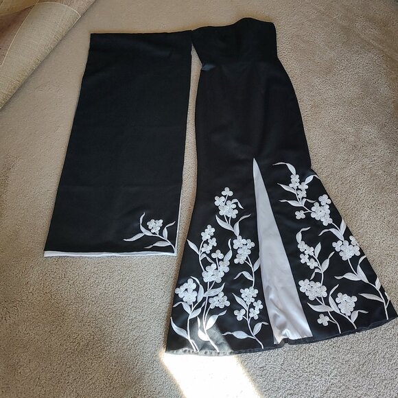 Vintage Cache Black & White Embroidered Beaded Formal Gown Dress W/Shawl Scarf 4 - Picture 4 of 16